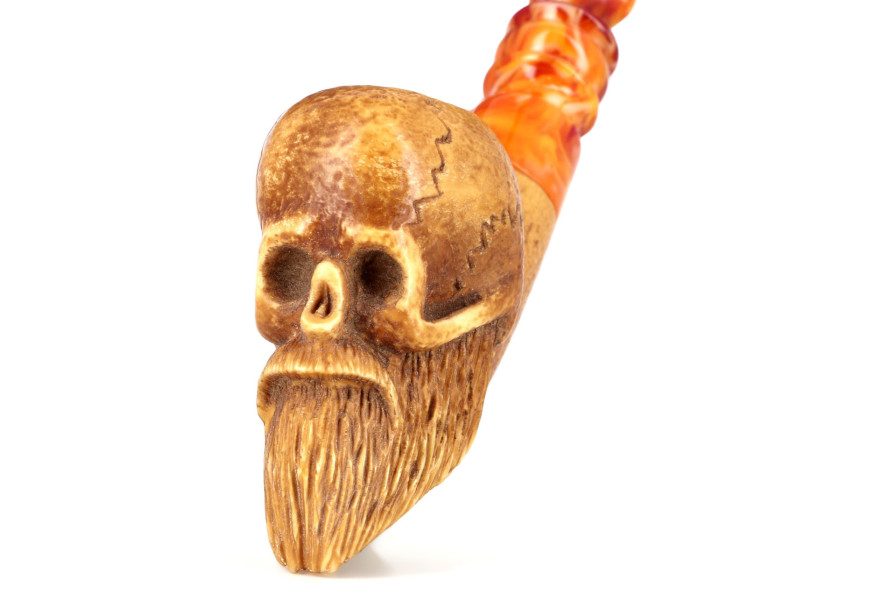 Pipe en écume de mer sculptée tête de mort avec barbe