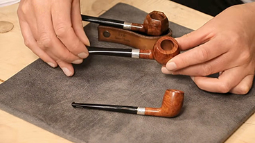 Sélection de pipes rares présentées par Claire