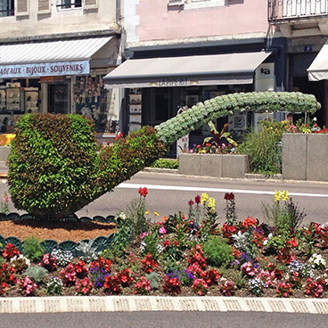 La pipe fleurie devant la boutique La Pipe Rit